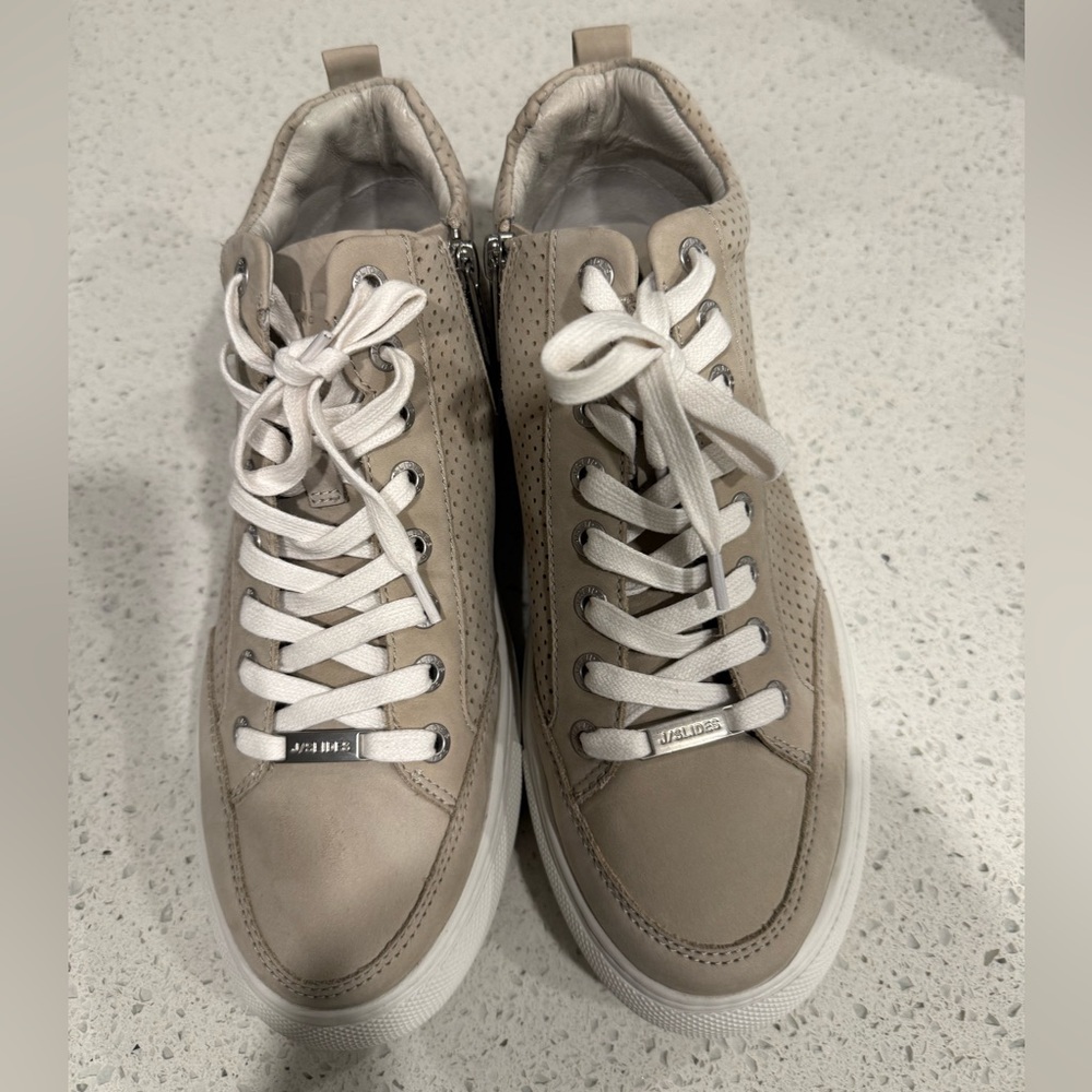 Women's J/Slides Size 7.5 High Top Leather Sneaker